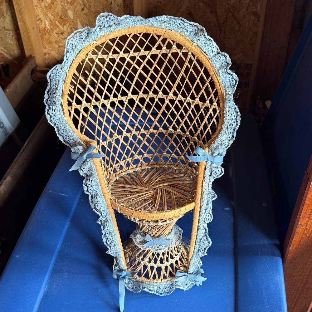 Wicker Peacock chair for plant or doll with Blue Lace Trim